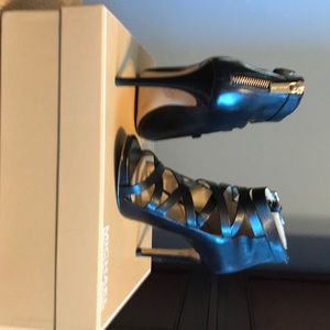 Michael Kors Thedore Back Zip Leather Sandal